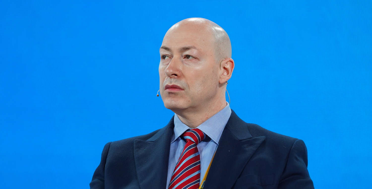 Ukraynalı jurnalist Dmitri Qordon Gürcüstandan deportasiya edildiyini bildirib