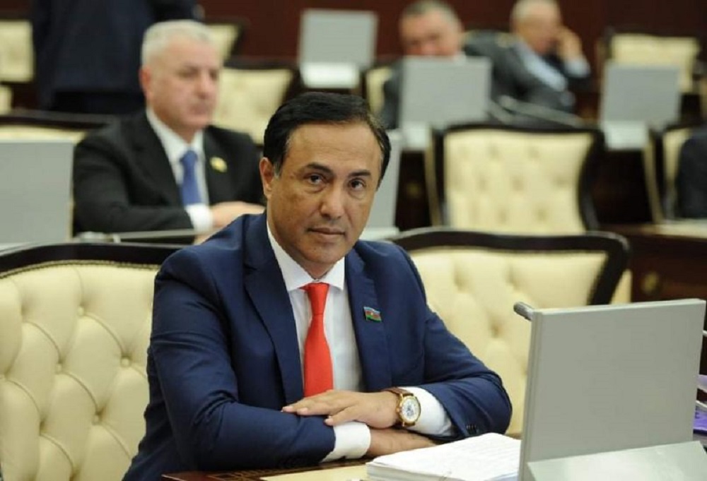 Deputat sosial şəbəkələr haqqında xüsusi qanunun zəruri olduğunu deyib