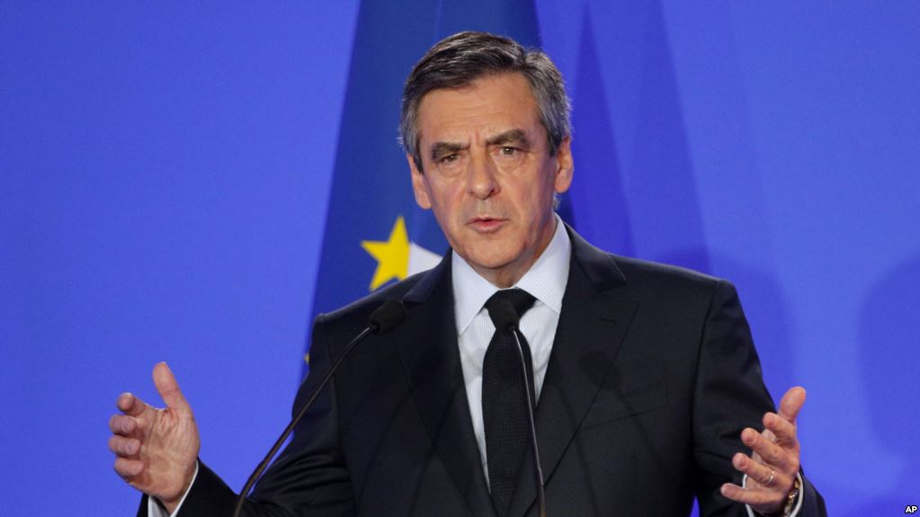 Fransada prezidentliyə iddialı namizədlikdən geri çəkilməyəcəyini deyir