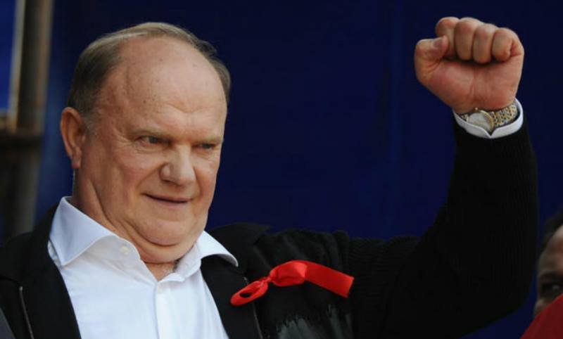 Züqaqnov Ümumrusiya etirazılarına başlayır