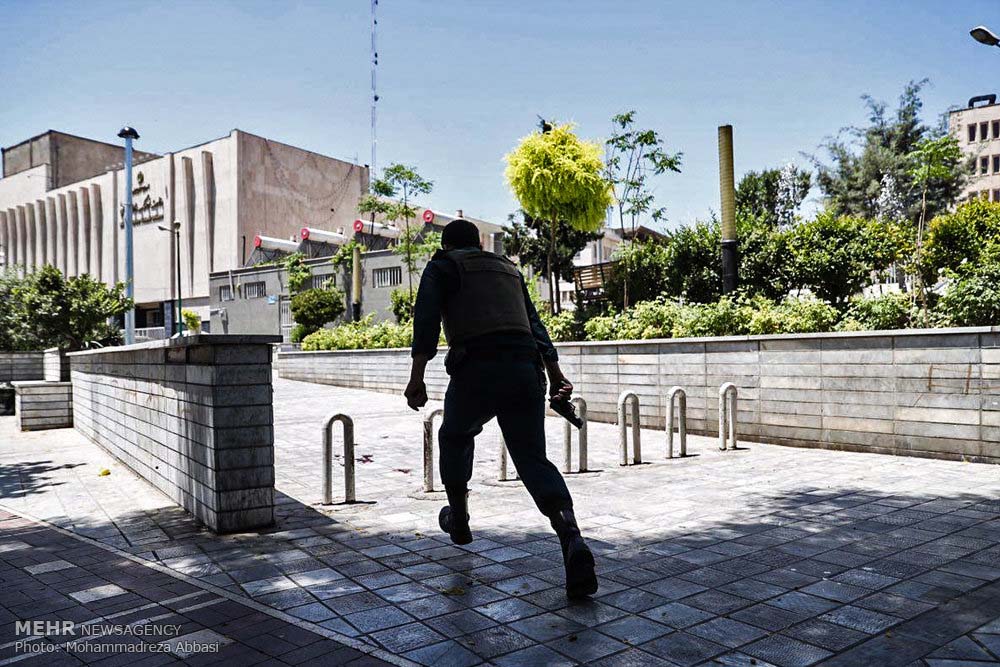 Tehranda hücumlarında ölənlərin sayı 16-a çatıb