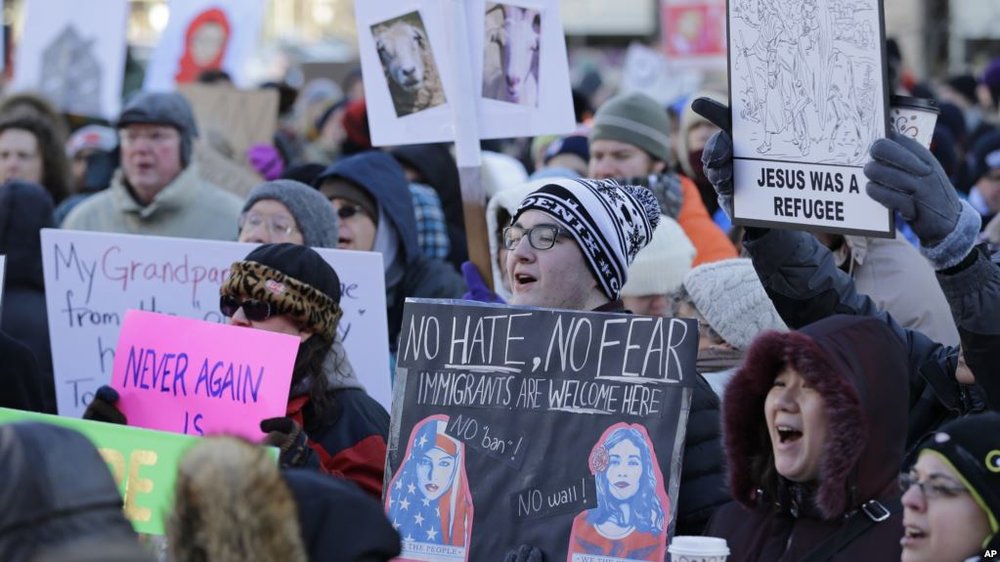 Qadağadan sonra uzaq qohumlar da ABŞ-a buraxılmayacaq
