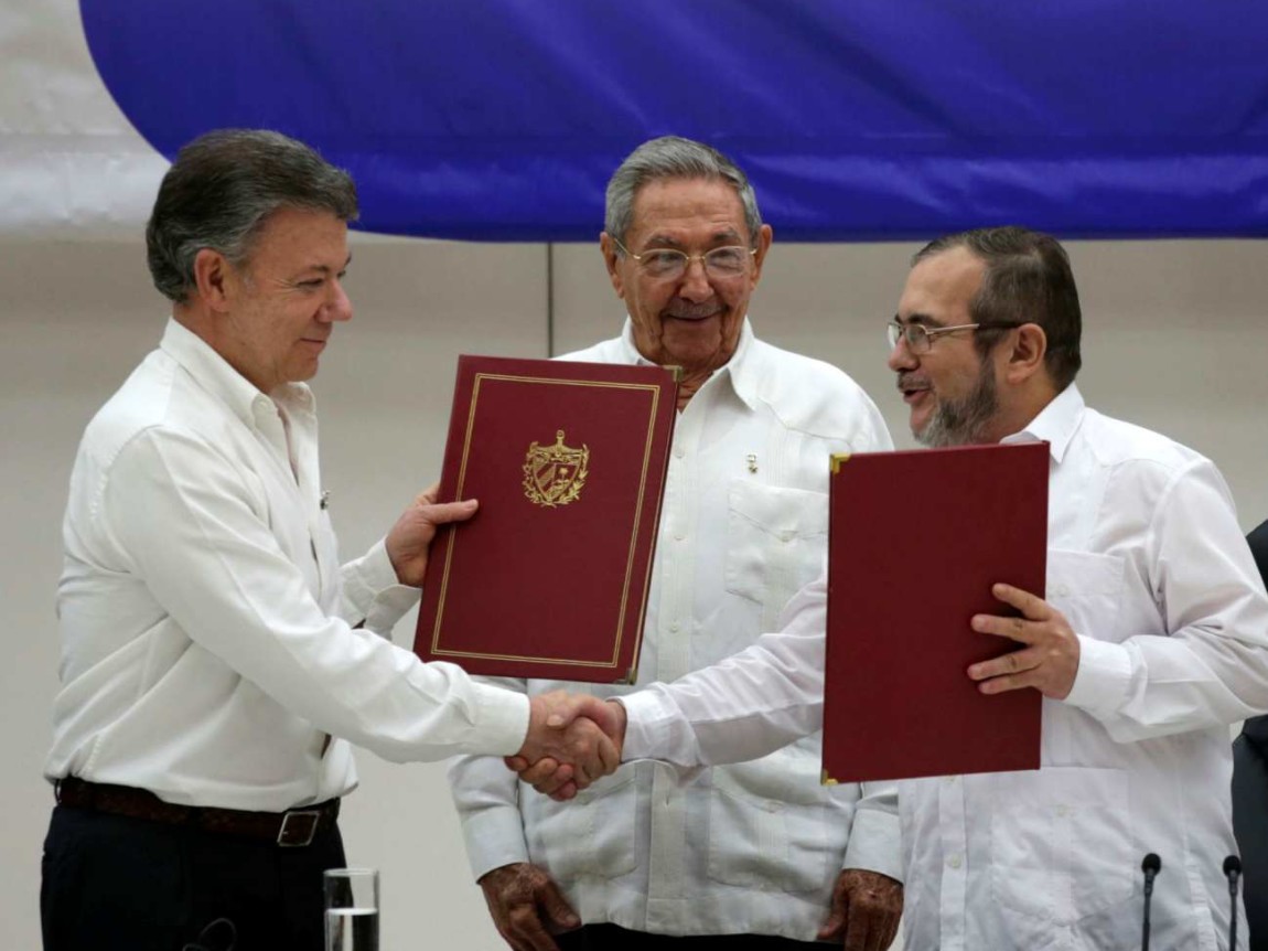 Kolombiyada gözlənilən tarixi sülh sazişi imzalanıb