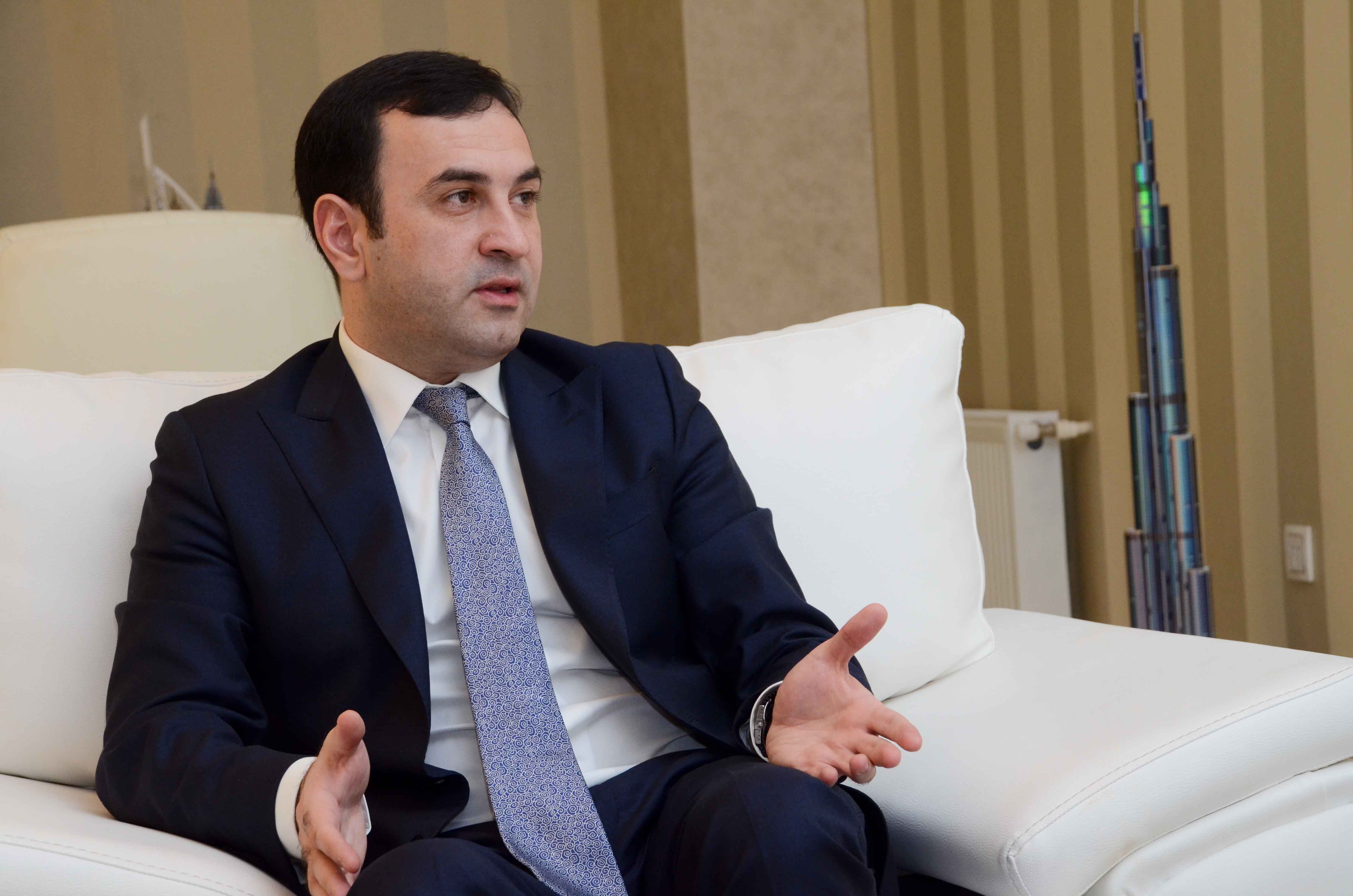 Azərbaycan Turizm Assosiasiyası qərəzli fəaliyyət göstərir?