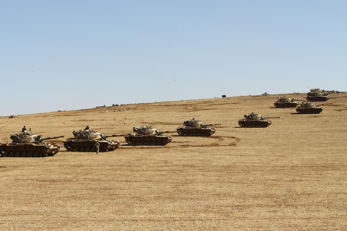 Türkiyə tankları Suriyaya daxil olub - VİDEO - FOTO