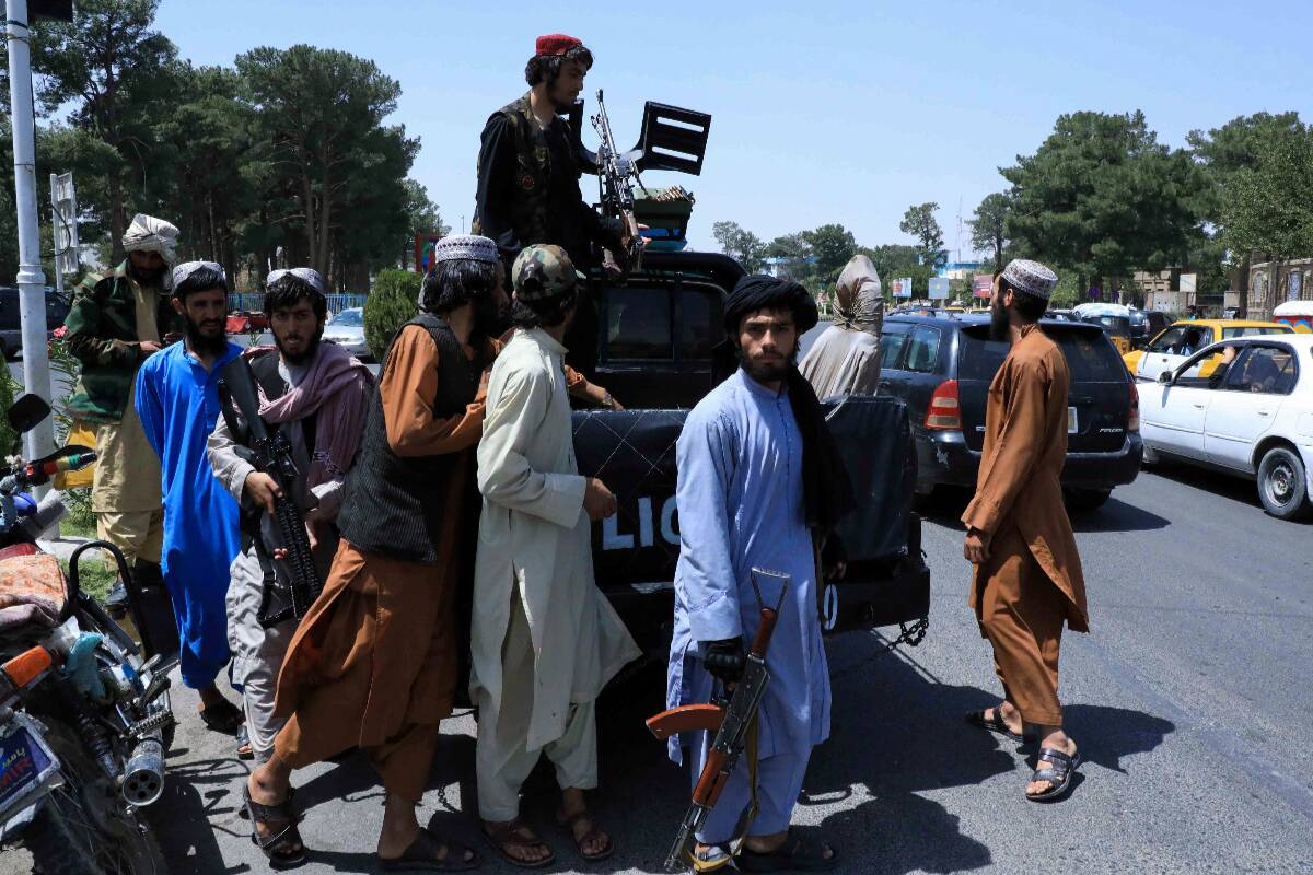“Taliban” ilk vizanı “Əfqanıstan Əmirliyi” kimi verdi