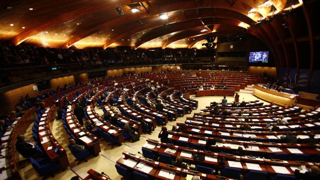 AŞPA-da korrupsiya müzakirələri, deputatların Azərbaycanla əlaqələri [canlı]