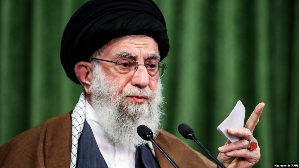 Xameneyi ABŞ seçkisini ‘tamaşa’ adlandırır