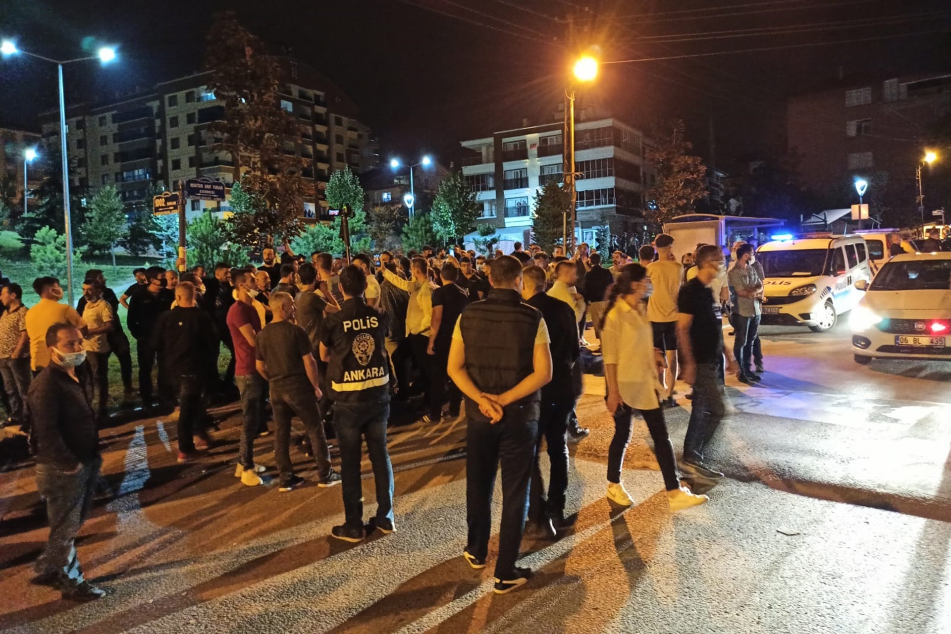 Ankarada suriyalı qaçqınlara hücum olub