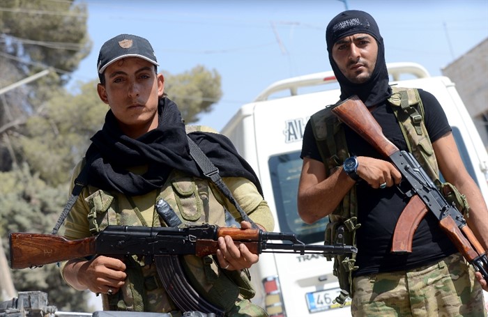 "Azad Suriya Ordusu" İŞİD-dən daha 6 yaşayış məntəqəsini azad edib