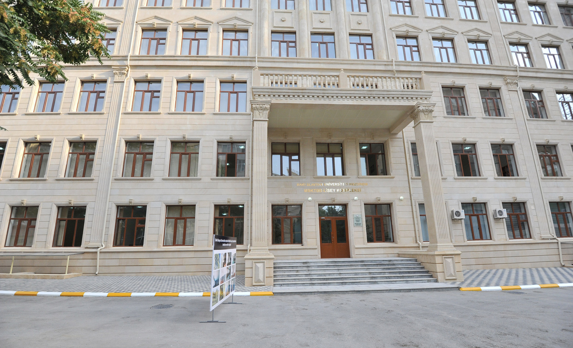 Universitetin sabiq şöbə müdiri 226 min manatlıq yeyintidə ittiham olunur