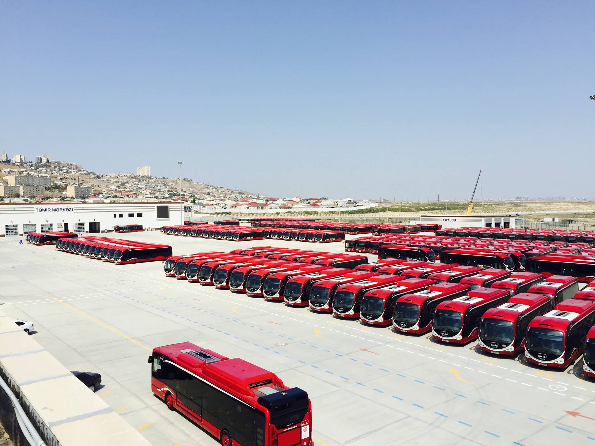 Dövlət hesabına alınan avtobusların 25 faizi depoda istifadəsiz saxlanılıb