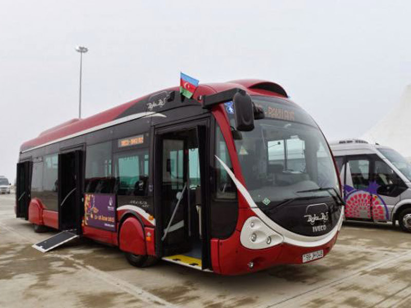 “BakuBus” təhlükəsizlik qaydalarını pozan sərnişinin görüntülərini yaydı - [Video]