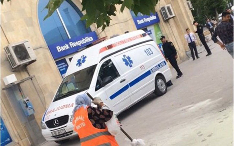 Bankın qarşısında özünü yandıran şəxsin evi əlindən alınacaq