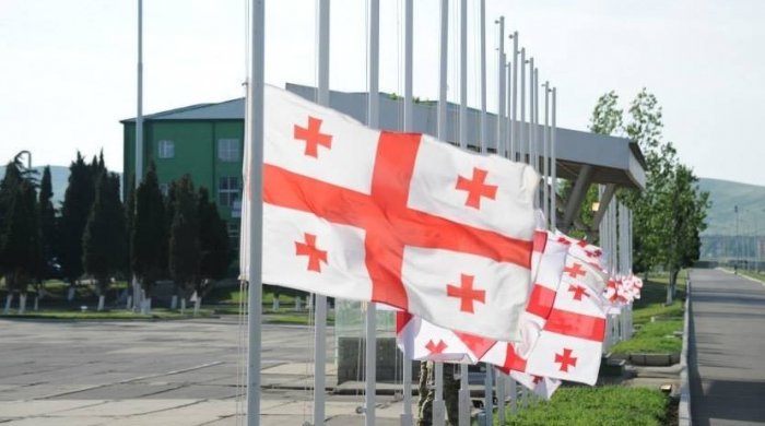 Gürcüstanda sovet işğalı günü qeyd olunur - dövlət bayrağı endirilib