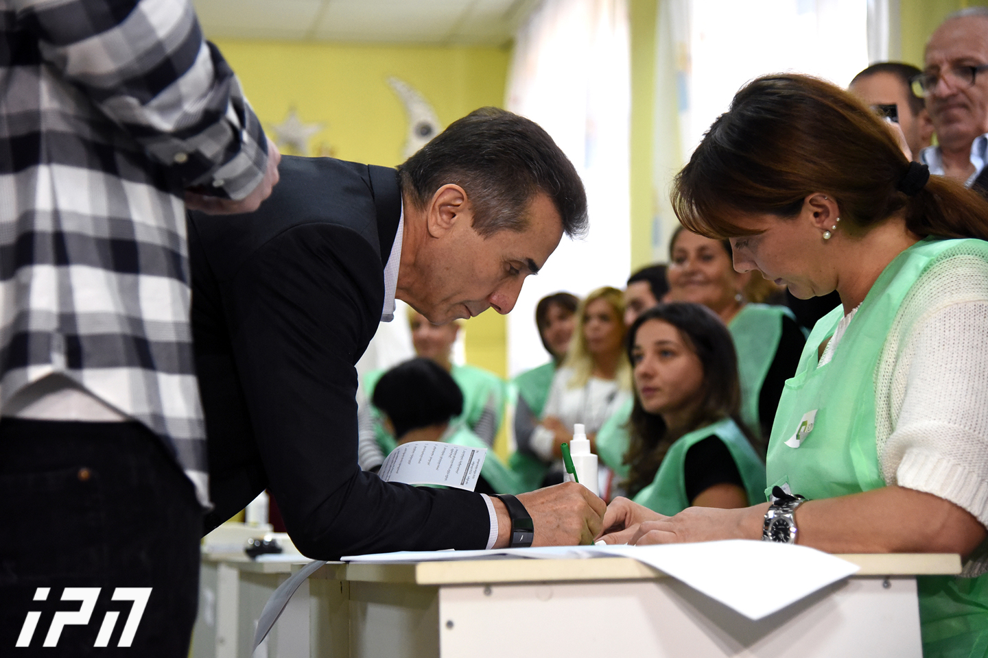 Gürcüstanda Rusiya yönümlü ultramillətçilər də parlamentə keçib