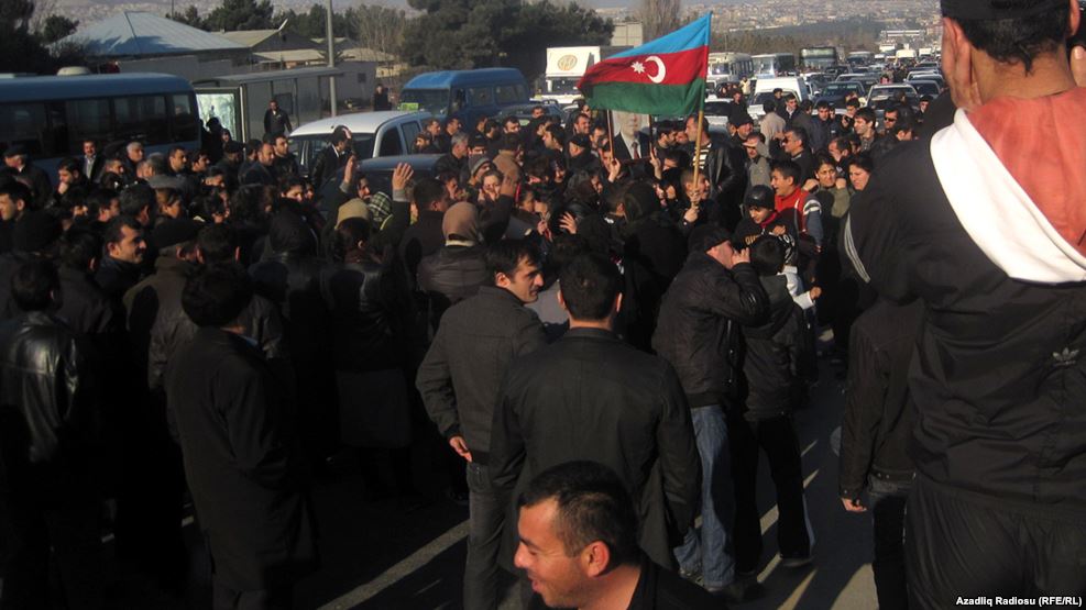 Biləsuvarda etiraz aksiyası olan qəsəbələr qazla təmin olunub