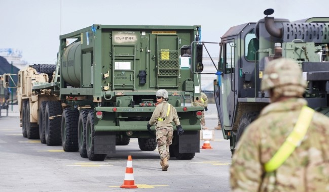 ABŞ-a məxsus 300-ə yaxın hərbi texnika və 700 hərbçi Polşaya gəlib