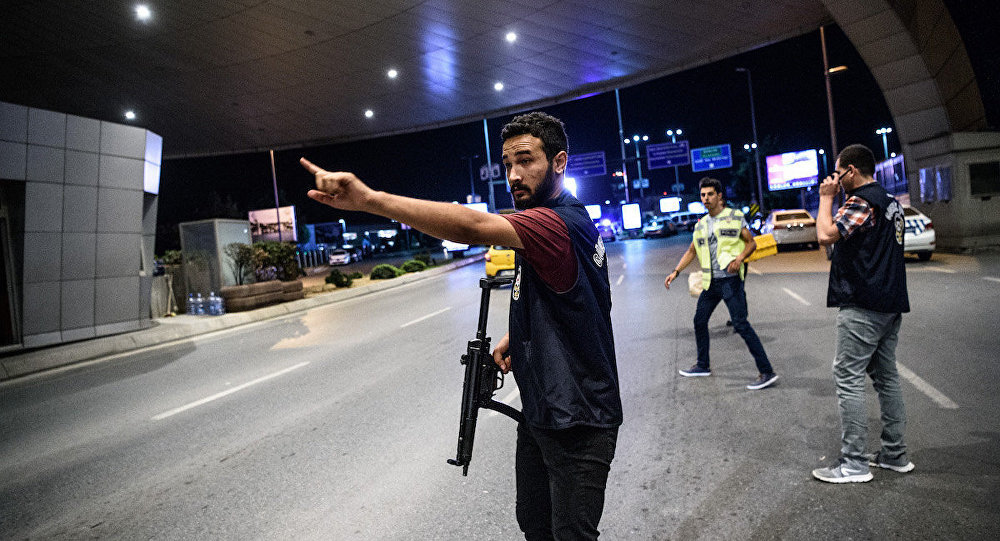 PKK terrorçuları Diyarbakır hava limanına hücum edib