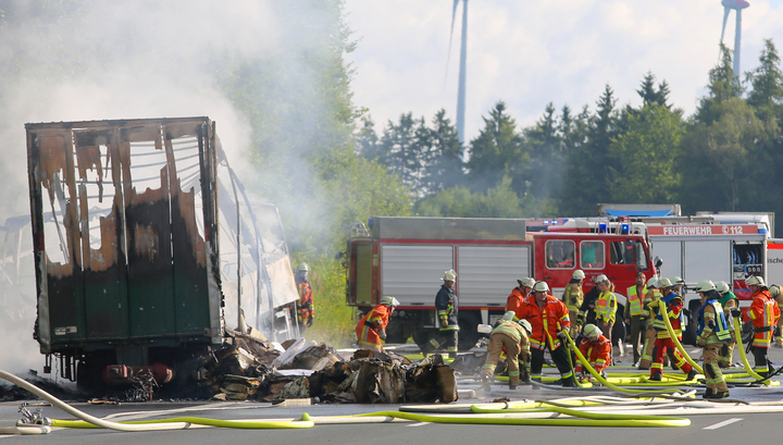 Bavariyada baş vermiş yol-nəqliyyat hadisəsində 18 nəfər həlak olub