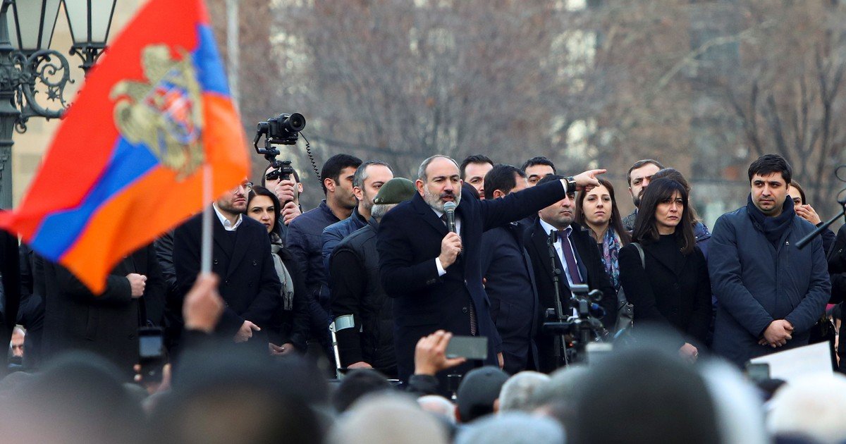 ABŞ, Türkiyə və Rusiyanın Ermənistanda olanlara reaksiyası: Paşinyan gedir?