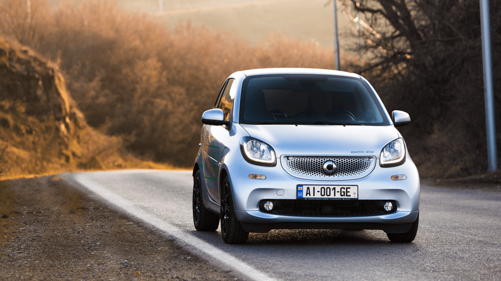 Gürcüstan gələn ildən dünya bazarına elektrik avtomobillər çıxaracaq