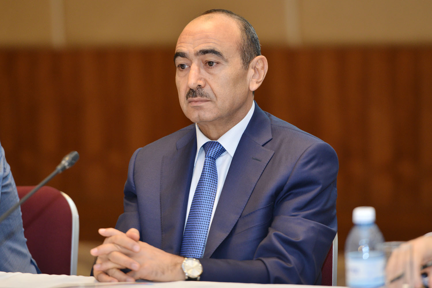 Əli Həsənovun “1 ay” planı