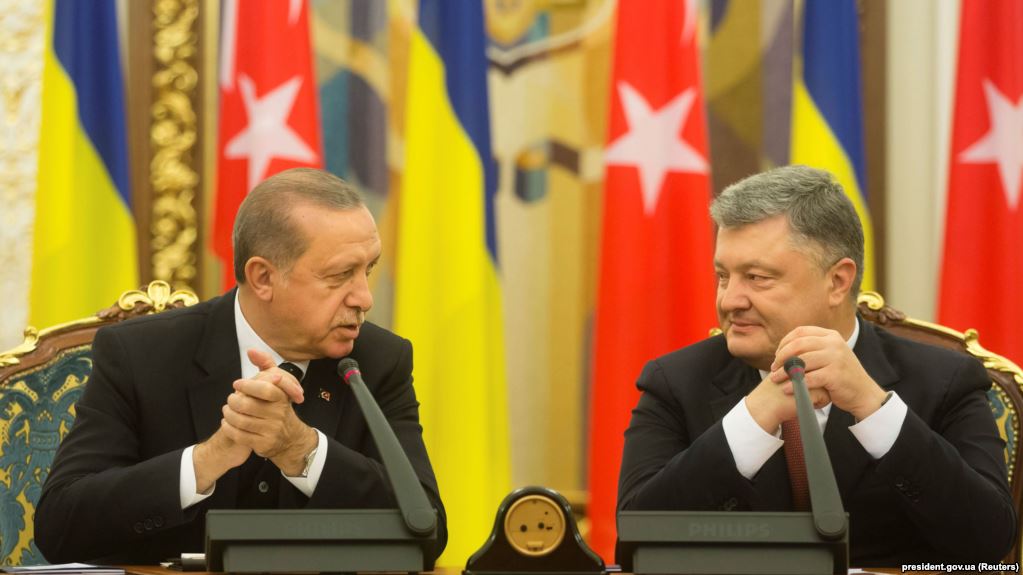 Erdoğan Ukrayna prezidenti ilə mətbuat konfransında yuxuya gedib [video]