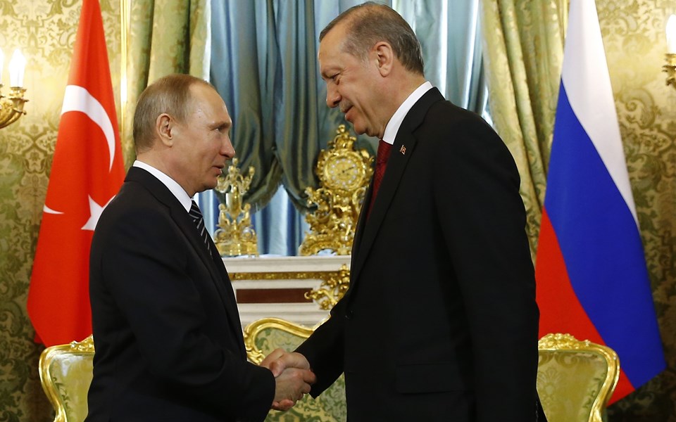 Putin və Ərdoğan arasında telefon danışığı olub