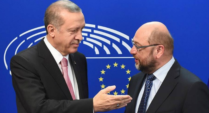 Shulzdan Ərdoğana sərt sözlər