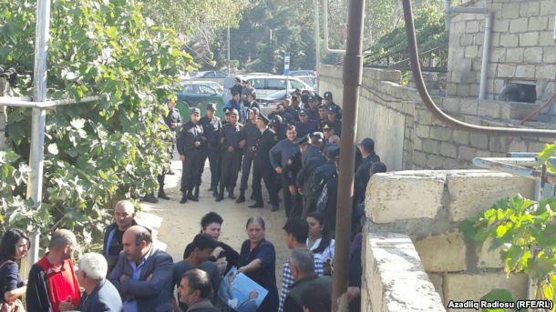Köçkünlər etiraz edirlər: "30 ildir susmuşuq, yetər"