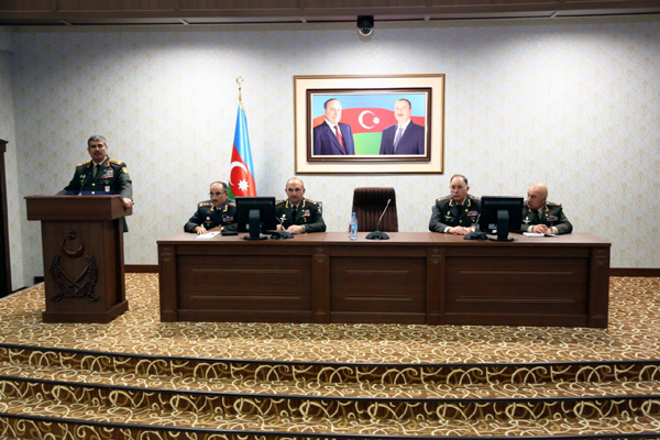 Zakir Həsənov Əlahiddə Ümumqoşun Ordusunun rəhbərliyi ilə müşavirə keçirib