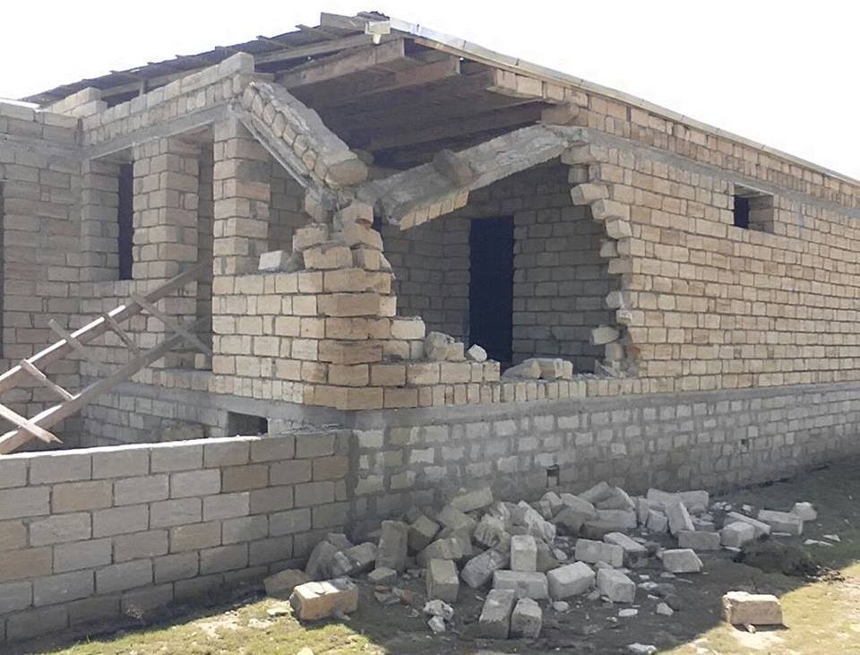 İcra hakimiyyəti jurnalistin evini dağıtdı