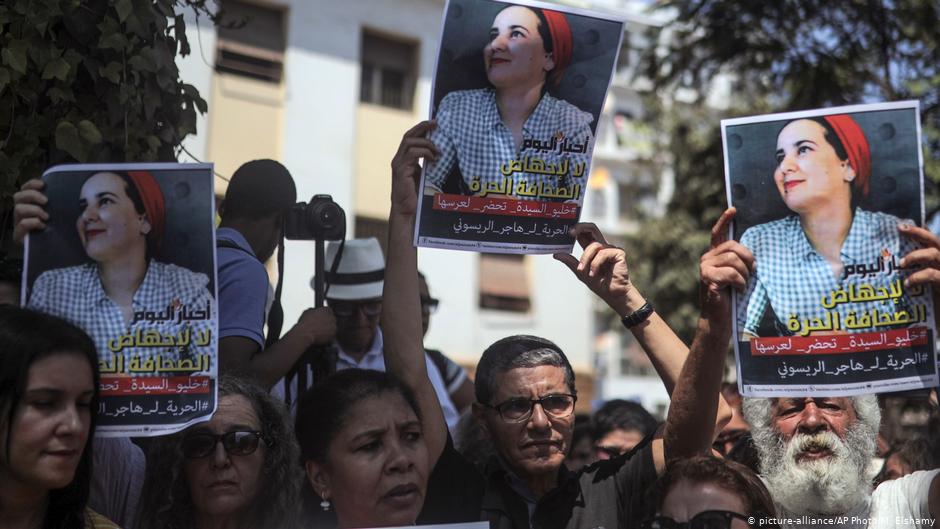 Mərakeşli qadınlar hakimiyyətin özəl həyata müdaxiləsinə qarşı etiraz mitinqi keçiriblər