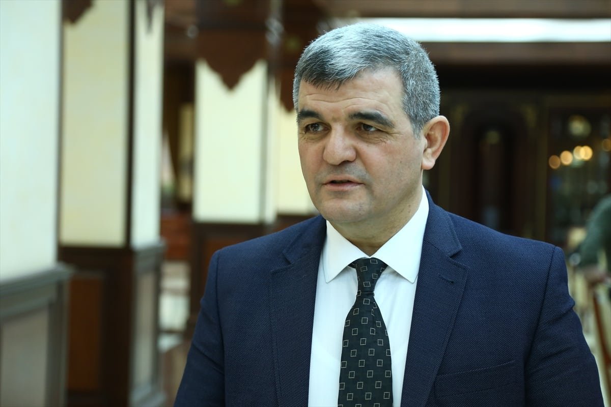 Fazil Mustafa: "Ailələrdə yaranan problemlərin əsas səbəblərindən biri sosial şəbəkələrdir"