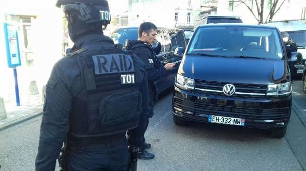 İŞİD Parisdə qan tökdü: 2 ölü, 1 yaralı