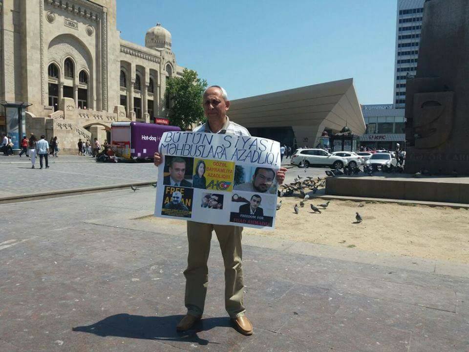 Təkbaşına aksiya edən AXCP üzvündən bir sutkadır xəbər yoxdur