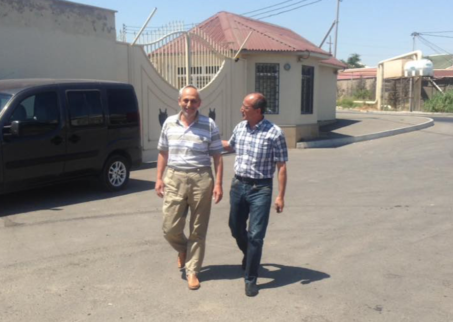 Siyasi məhbus atası Zəfər Əhmədov azadlıqda