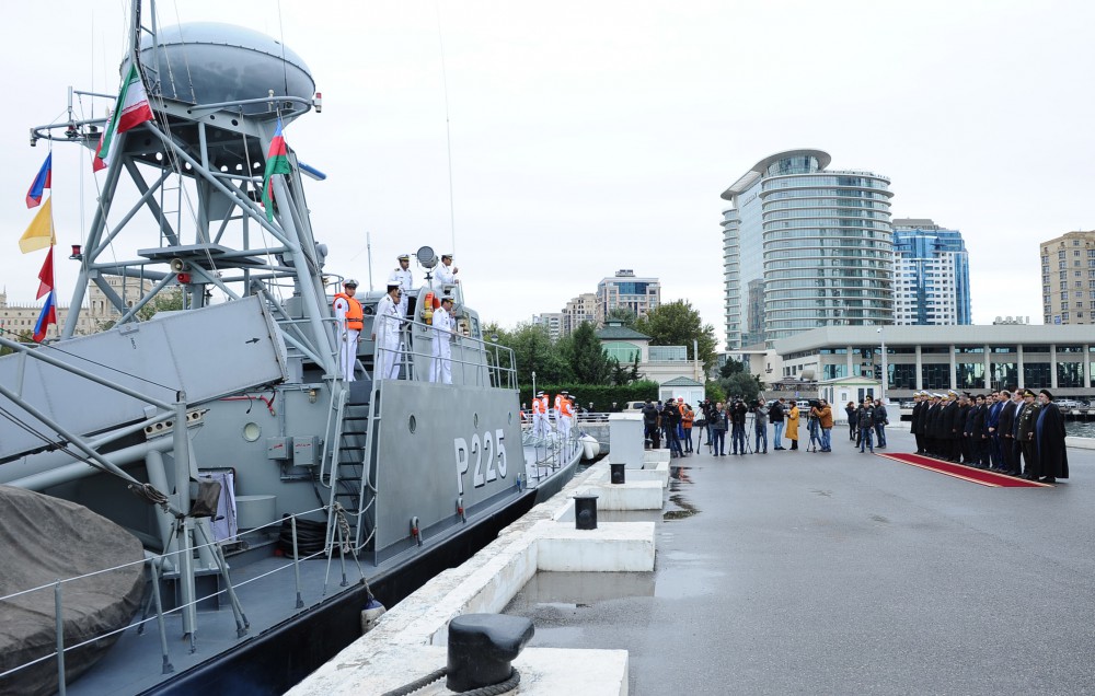 Rusiya, Qazaxıstan və İranın hərbi gəmiləri Bakıya gəlib