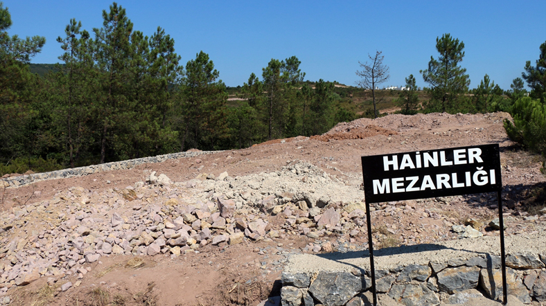 AKP İstanbulda "Xainlər Məzarlığı" yaradıb