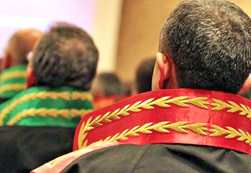 Türkiyədə daha 543 hakim və prokuror vəzifədən uzaqlaşdırılıb