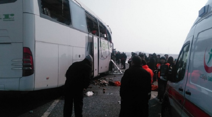 Türkiyədən Naxçıvana gələn avtobus qəzaya düşüb, ölənlər var [Foto-Video]