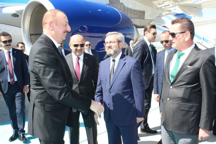 İlham Əliyev Türkiyəyə səfər edib