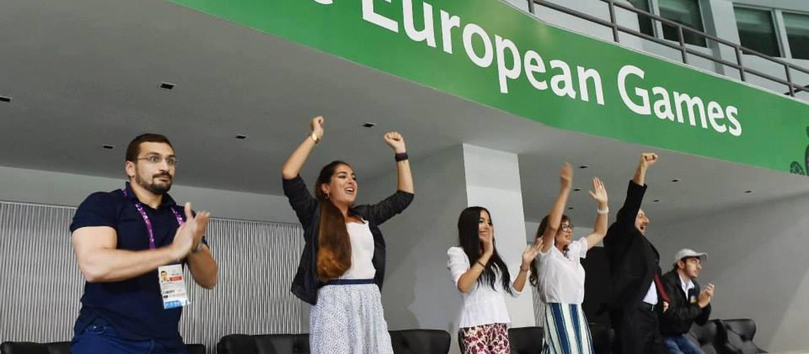 Britaniya mətbuatı: ''Prezident ailəsi ölkə iqtisadiyyatının az qala bütün sahələrinə nəzarət edir''