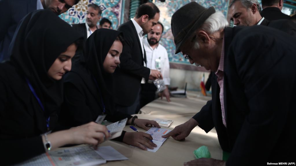 İranda prezident seçkiləri keçirilir