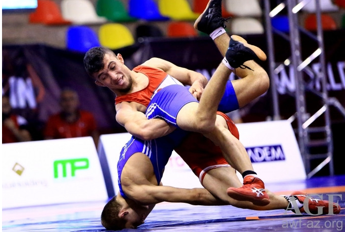 Azərbaycanın daha 3 güləşçisi Avropa çempionatının finalına yüksəlib