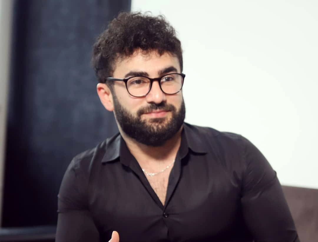 YAP funksionerini şantaj etməkdə ittiham olunan sayt rəhbərinə 3 il 6 ay həbs cəzası verildi