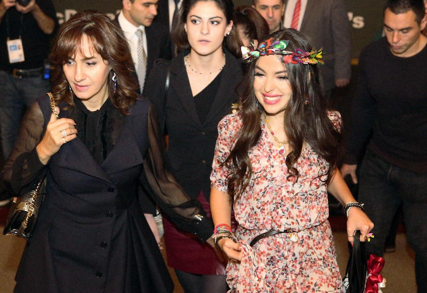 Deputat Leyla Əliyevanın ad gününə mahnı hədiyyə edib