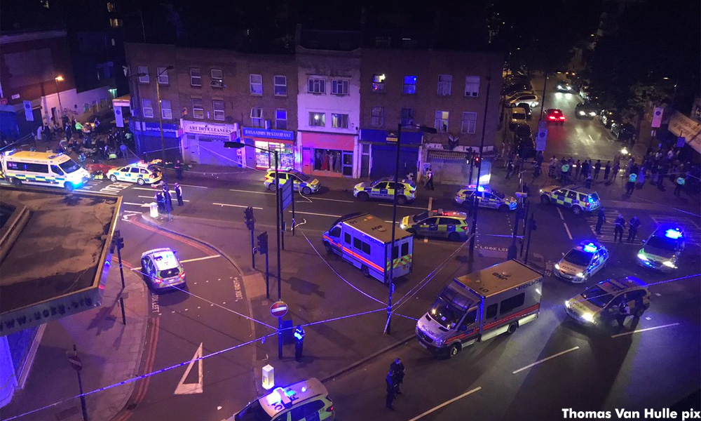 London məscidi: avtofurqon piyadaları vurub, bir nəfər həlak olub