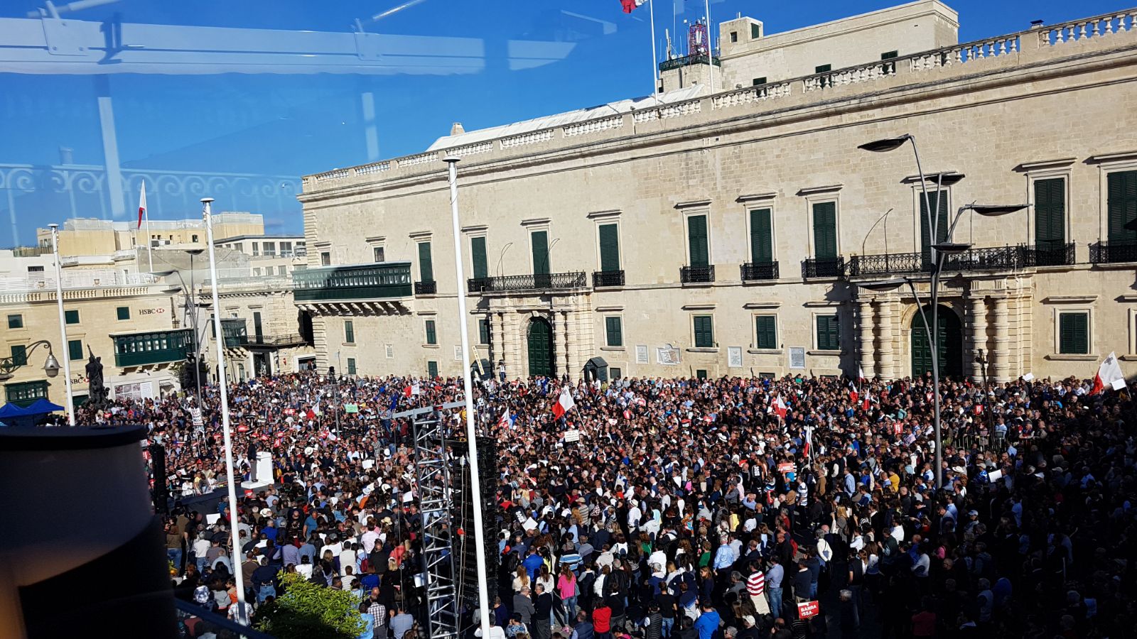 Maltadakı etirazlarda Azərbaycanın adı çəkilir